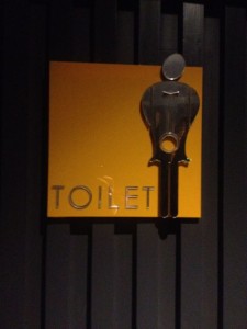 Toilette im Open Stage 1